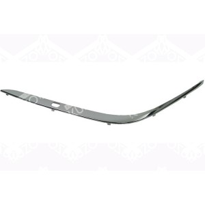 ХРОМ НАКЛАДКА НА МОЛДИНГ (ПРАВЫЙ) С ОТВ. ПОД ОМЫВАТЕЛЬ - фото