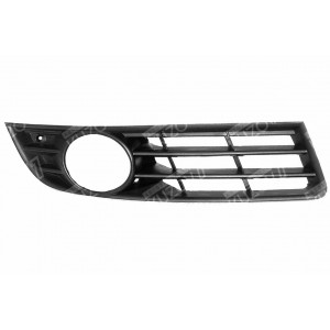 РЕШЕТКА В БАМПЕР (ПРАВАЯ) С ОТВ. ПОД ПРОТИВОТУМАНКУ - фото
